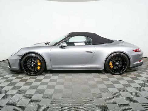 Certified 2019 Porsche 911 Speedster RWD image 2