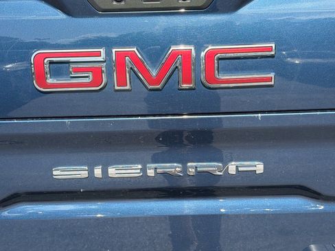 Used 2019 GMC Sierra 1500 AT4 w/ AT4 Premium Package AWD/4WD image 11