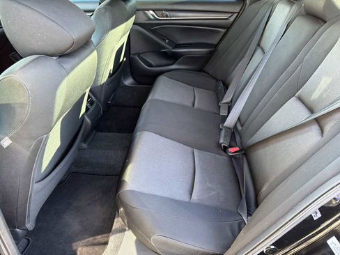 Used 2018 Honda Accord EX image 14