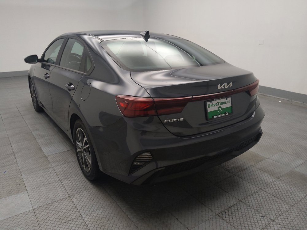 Used 2023 Kia Forte LXS w/ LXS Technology Package FWD image 5