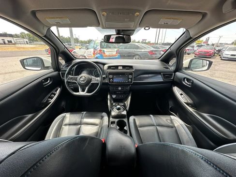 Used 2018 Nissan Leaf SL w/ SL Technology Package FWD image 11
