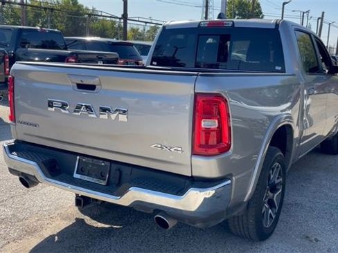 Used 2025 RAM 1500 Laramie image 5