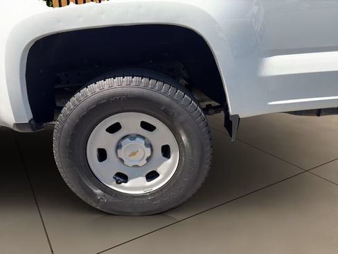 Used 2017 Chevrolet Colorado W/T AWD/4WD image 23