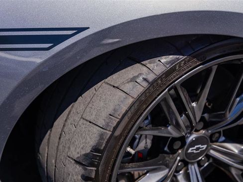 Used 2020 Chevrolet Camaro ZL1 RWD image 44