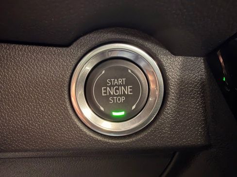 Used 2026 Chevrolet Traverse RS w/ LPO, Floor Liner Package AWD/4WD image 39
