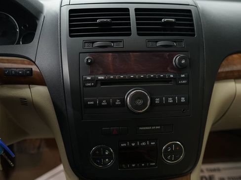 Used 2007 Saturn Outlook XR w/ Premium Trim Pkg FWD image 26