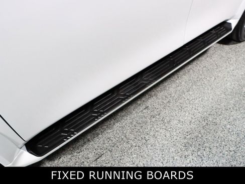 Used 2024 Nissan Armada Platinum w/ Captain's Chairs Package image 12