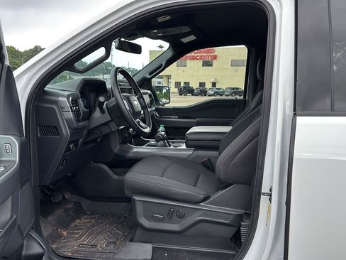 Used 2025 Ford F150 XLT w/ Equipment Group 302A MID AWD/4WD image 9