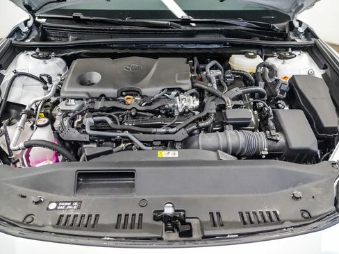 Used 2025 Toyota Camry XSE AWD/4WD image 27