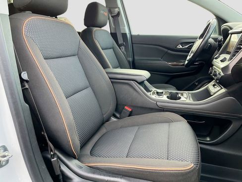 Used 2021 GMC Acadia AT4 image 27