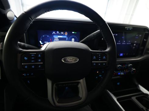 Used 2026 Ford F250 Platinum image 19