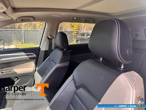 Used 2023 Volkswagen Atlas SEL Premium image 12
