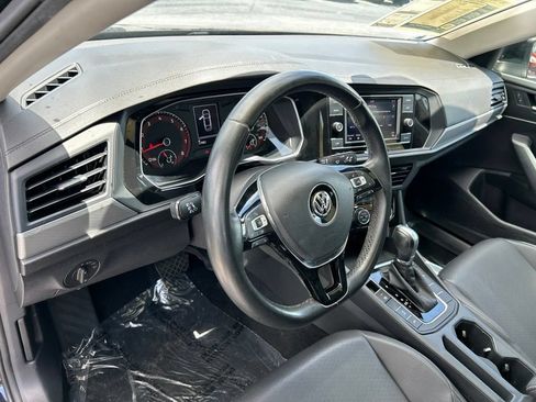 Used 2019 Volkswagen Jetta SE FWD image 23