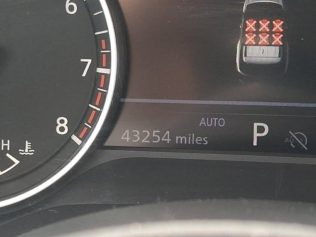 Used 2023 Nissan Pathfinder SL AWD/4WD image 23