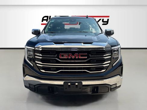 Used 2025 GMC Sierra 1500 SLT AWD/4WD image 2
