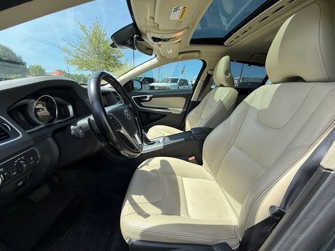 Used 2018 Volvo S60 T5 Inscription image 21