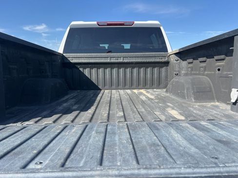 Certified 2022 Chevrolet Silverado 1500 Custom RWD image 10