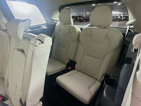 Used 2023 Volvo XC90 B5 Plus AWD/4WD image 30