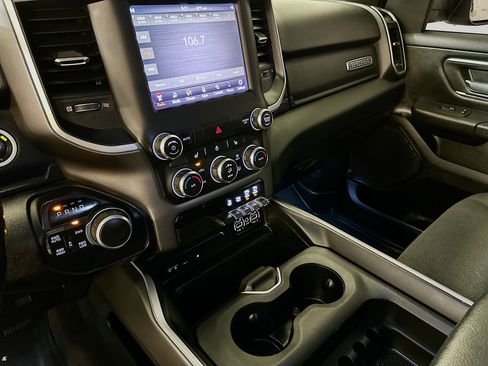 Used 2019 RAM 1500 Big Horn image 25