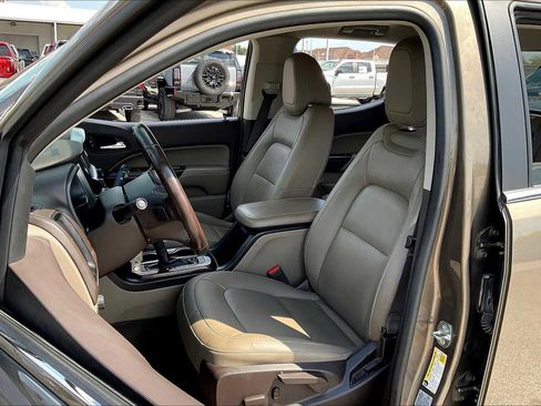 Used 2016 GMC Canyon SLT w/ Driver Alert Package image 7