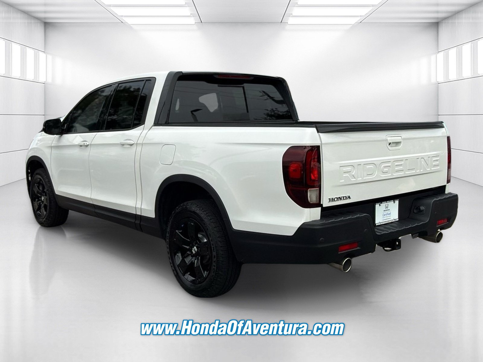 Certified 2025 Honda Ridgeline Black Edition image 4