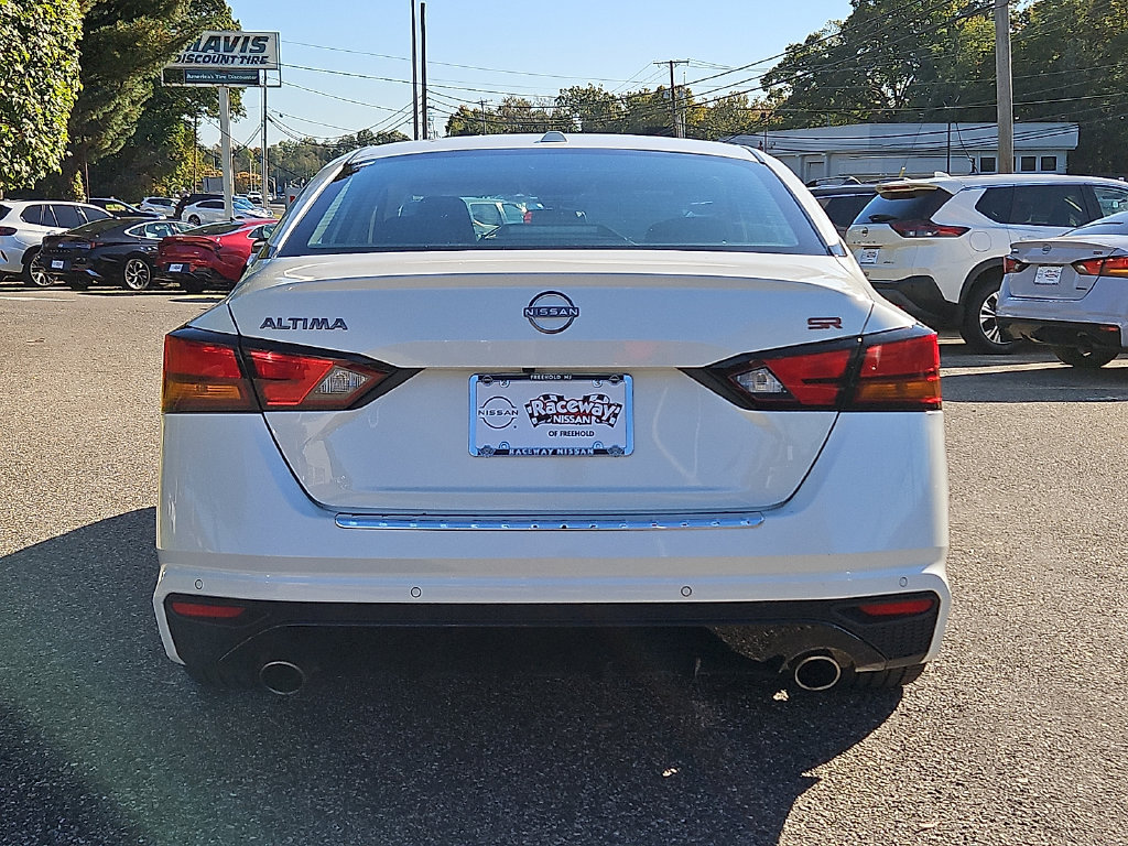 Certified 2023 Nissan Altima 2.5 SR w/ SR Premium Package FWD image 6