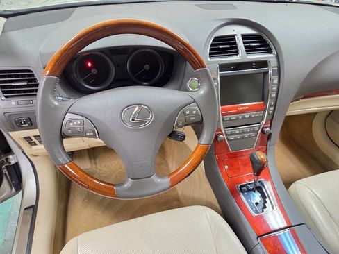 Used 2010 Lexus ES 350 FWD image 32