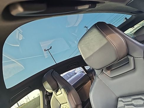 Used 2022 Audi e-tron GT Prestige w/ Prestige Package image 10