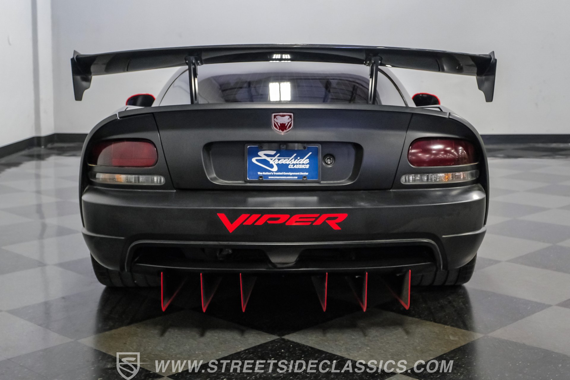 Used 2006 Dodge Viper SRT-10 RWD image 11