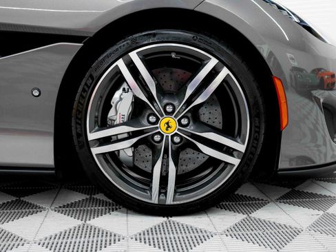 Used 2020 Ferrari Portofino RWD image 51