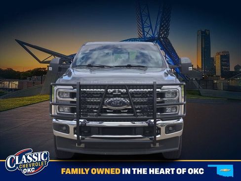 Used 2023 Ford F250 Lariat w/ FX4 Off-Road Package AWD/4WD image 2