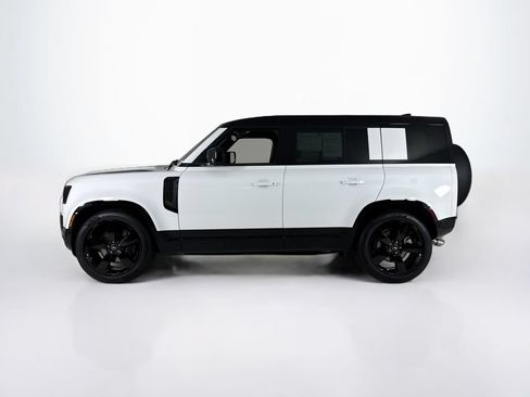 Used 2025 Land Rover Defender 110 X-Dynamic SE AWD/4WD image 2