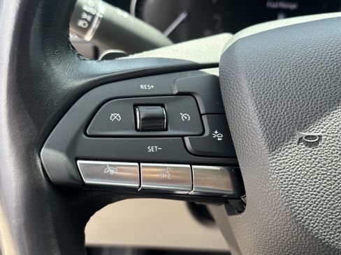 Certified 2023 Cadillac XT4 Premium Luxury FWD image 22