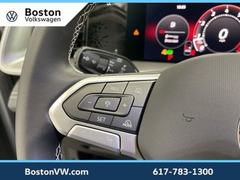 New 2026 Volkswagen Tiguan SE image 16