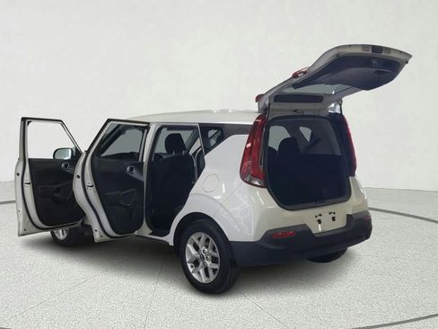 Used 2021 Kia Soul S FWD image 22