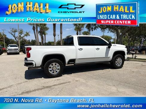 Used 2024 Chevrolet Silverado 2500 High Country w/ High Country Premium Package AWD/4WD image 14