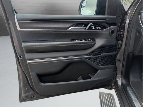 Used 2024 Jeep Grand Wagoneer L Series II w/ Quick Order Packagew 28T image 17