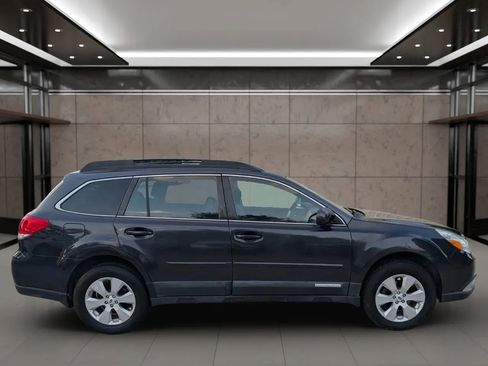 Used 2012 Subaru Outback 2.5i Limited w/ Moonroof Pkg image 12