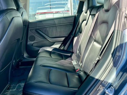 Used 2023 Tesla Model 3 Standard Range image 15