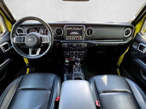 Used 2022 Jeep Wrangler Unlimited Rubicon 4xe w/ Cold Weather Group AWD/4WD image 15