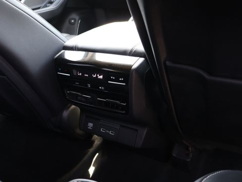 Used 2023 Acura MDX SH-AWD w/ Technology Package image 15