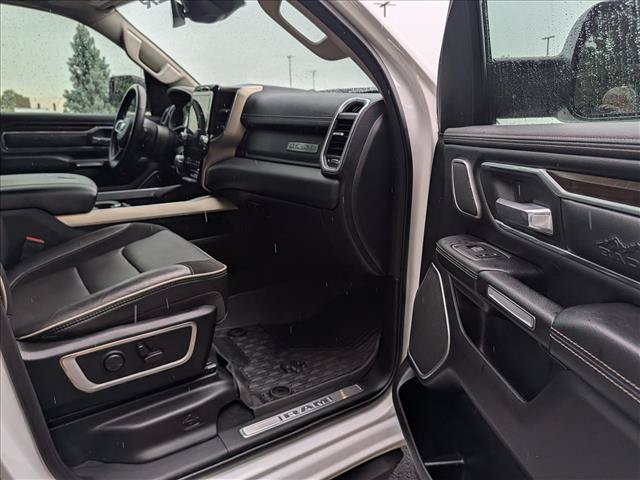 Used 2022 RAM 1500 Laramie AWD/4WD image 12