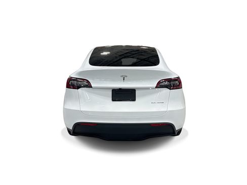 Certified 2023 Tesla Model Y Long Range AWD/4WD image 5