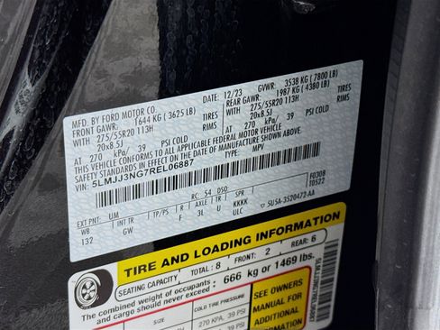 Used 2024 Lincoln Navigator L Premiere image 39