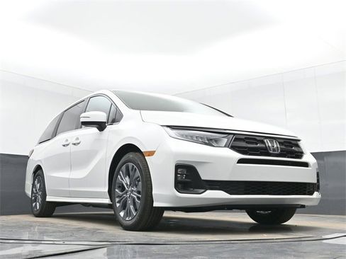New 2026 Honda Odyssey Touring image 46