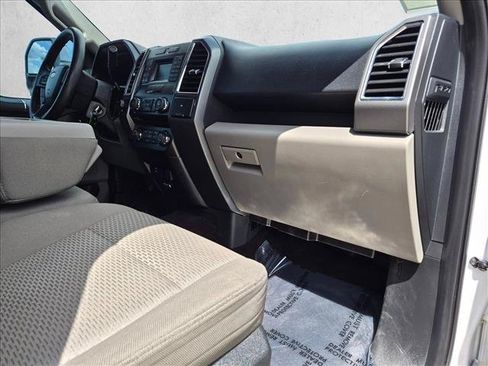Used 2016 Ford F150 XLT AWD/4WD image 21