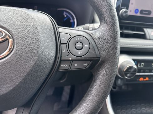 Used 2024 Toyota RAV4 XLE AWD/4WD image 24