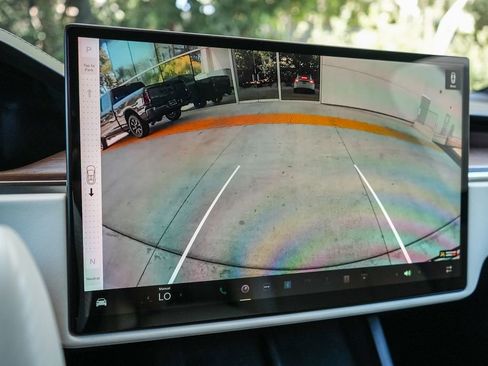 Used 2022 Tesla Model X AWD/4WD image 23