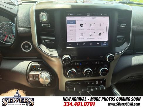 Used 2022 RAM 1500 Laramie AWD/4WD image 14