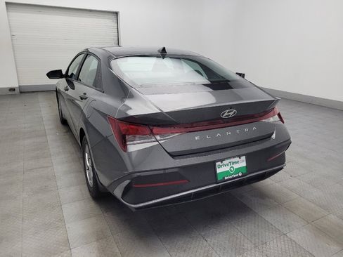 Used 2024 Hyundai Elantra SE image 5